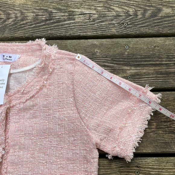 Top: Women's Classic Pink Tweed Button Down Vest with Pearl Buttons - Picture 12 of 13